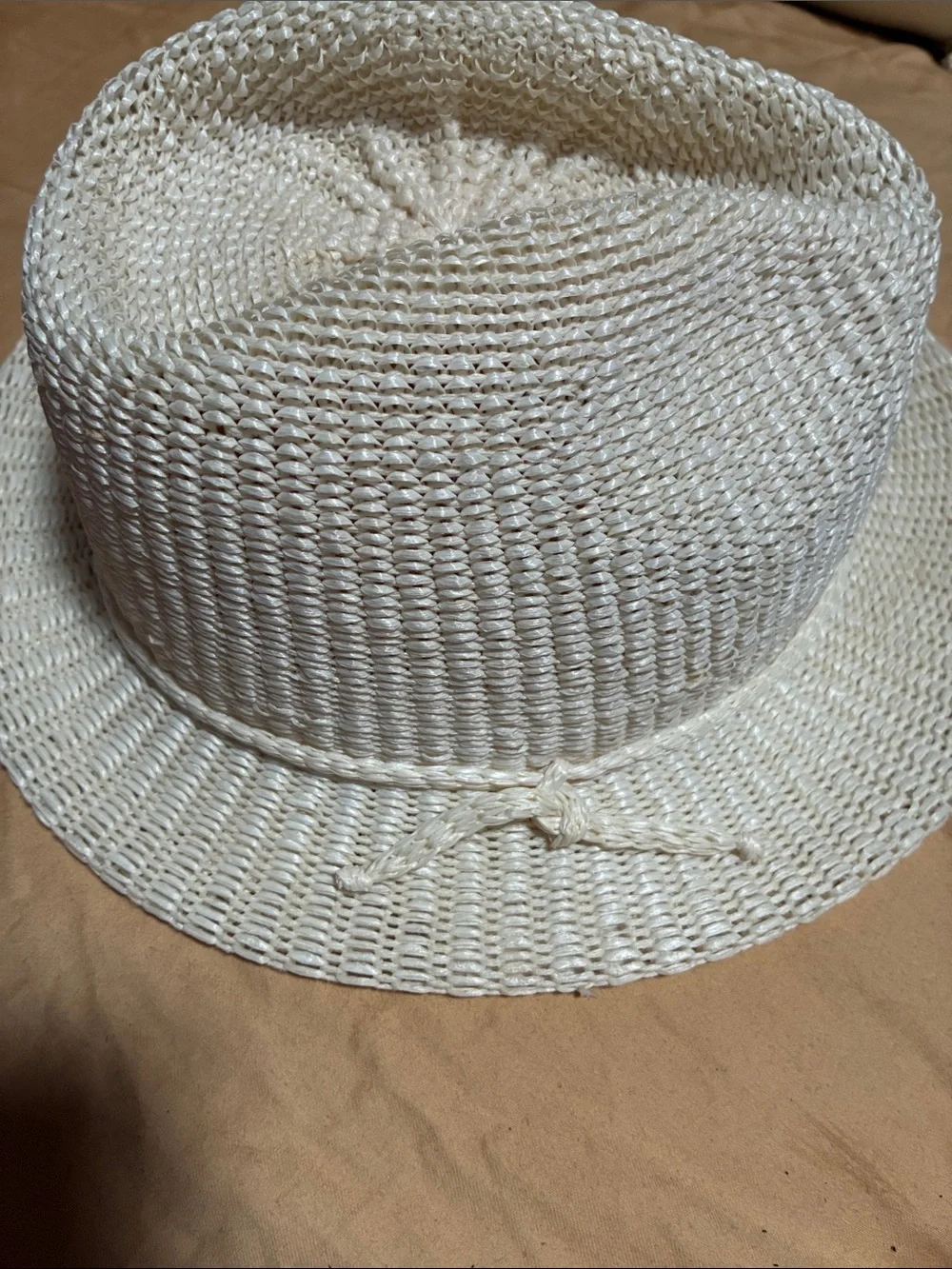 Woven Straw Fedora Hat in Off-White